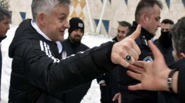 Solskjaer'e Sivas'ta Osmanlı tuğralı yüzük hediyesi