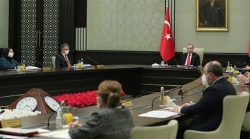 Son Dakika: Cumhurbaşkanı Erdoğan, KDV indirimini uygulamayan işletmelere esti gürledi: Yaptırımlar