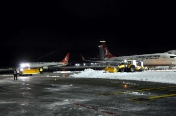 Son Dakika: THY, İstanbul Havalimanı'ndan kademeli olarak uçuşlara başlad��