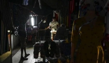 Sri Lanka’da uzun süreli elektrik kesintileri mayısa kadar sürebilir