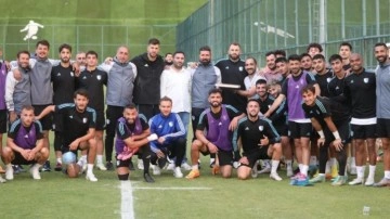 Taraftar Erzurumspor'u yalnız bırakmıyor! Tatlı dopingi