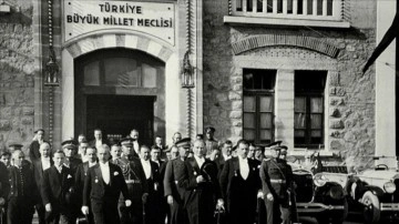 TBMM'nin açılışı, kurtuluş mücadelesinin en önemli safhalarından biri oldu