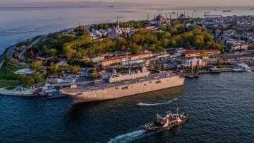 TCG Anadolu İstanbul'dan ayrıldı