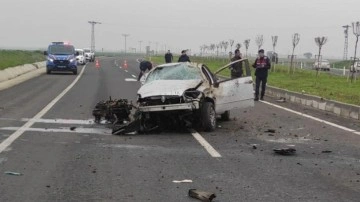 Tekirdağ'da feci kaza: Refüje çarpan otomobilin sürücüsü öldü!