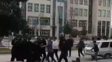 Tokat'ta sopalı tabureli kavga! Birbirlerini öldüresiye dövdüler