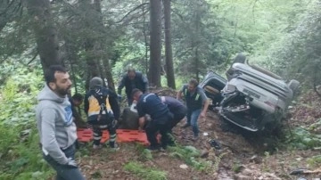 Trabzon'da otomobil uçuruma yuvarlandı: 1 ölü, 1 yaralı