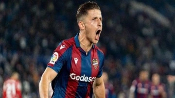Trabzonspor'un yeni transferi Enis Bardhi Trabzon'a geldi
