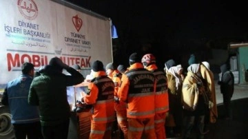 Türkiye Diyanet Vakfı'ndan deprem bölgesinde 3 öğün yemek