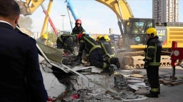 Türkiye, Sırbistan'da tren istasyonunda hayatını kaybedenler için taziye mesajı paylaştı