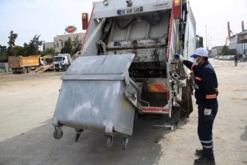 Türkiye'de bir ilk! Akdeniz Belediyesi temizlik çalışanlarına koku tazminatı verecek