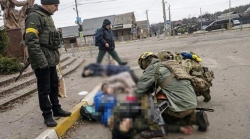 Ukrayna Dışişleri, tahliye sırasında öldürülen bir ailenin fotoğraflarını paylaştı
