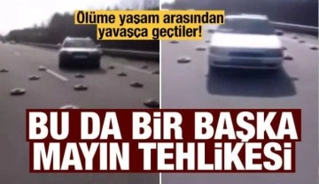 Ukrayna’da sivil araçlar yola döşenen mayınların üzerinden geçti