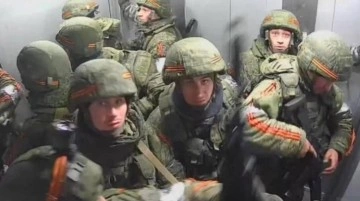 Ukrayna'yı işgal eden Rus askerleri bu kez gafil avlandı! Asansörde sıkışıp kaldılar