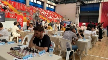 Uluslararası İstanbul Açık Satranç Turnuvası Fatih&rsquo;te başladı