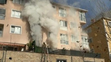 Ümraniye'de yangın. 4 katlı bina alev alev yandı. Görgü tanığı yangın sebebini anlattı