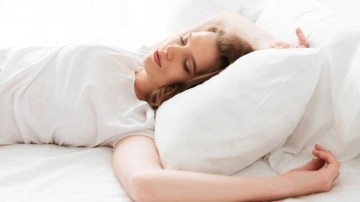 Uyku pozisyonları rüyalarınızı etkiliyor: Bu gece mutlaka böyle uyuyun
