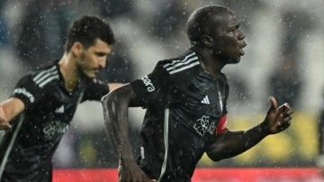 Vincent Aboubakar'dan bir flaş hamle daha. Beşiktaş'ı kafasında tamamen bitirdi