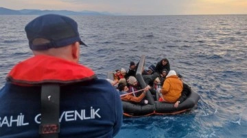 Yunanistan geri itti, 94 düzensiz göçmeni Türkiye kurtardı