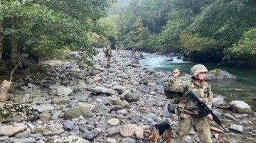 Yunanistan sınırında 8'i FETÖ mensubu 9 kişi yakalandı