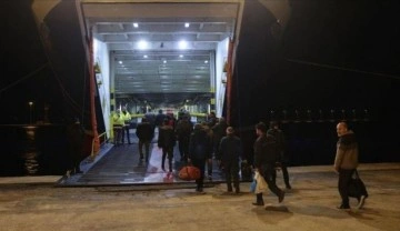 Yunanistan'da yanan feribottan kurtarılan Türk vatandaşları yurda getiriliyor